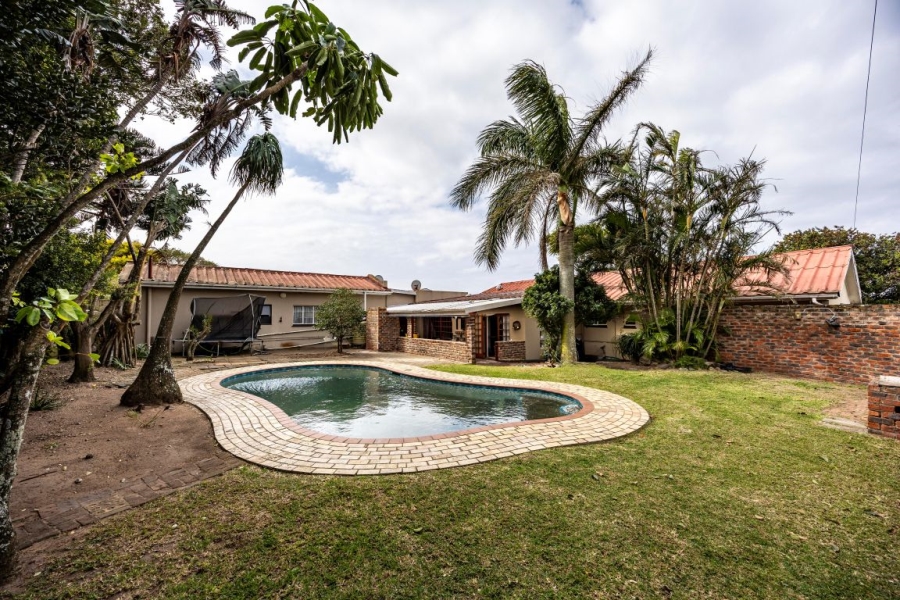 3 Bedroom Property for Sale in Gonubie Eastern Cape
